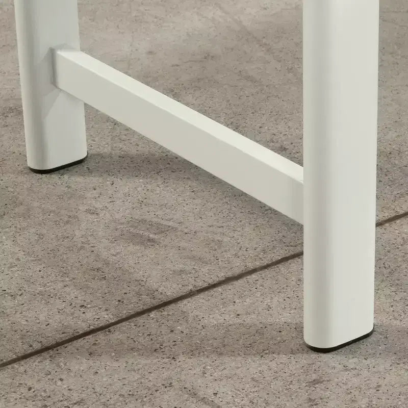 Retour de bureau d'angle Bergen 26 po x 20 po Acacia Kiln : Résistant à la chaleur et aux rayures, certifié BIFMA, cadre métallique