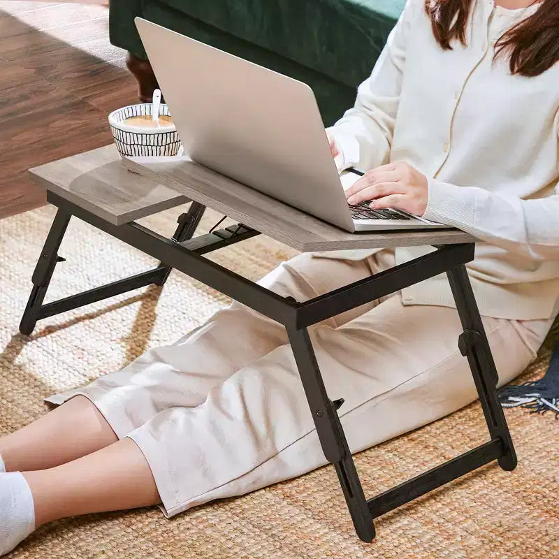 Plateau de lit pour ordinateur portable et petit-déjeuner avec dessus inclinable réglable