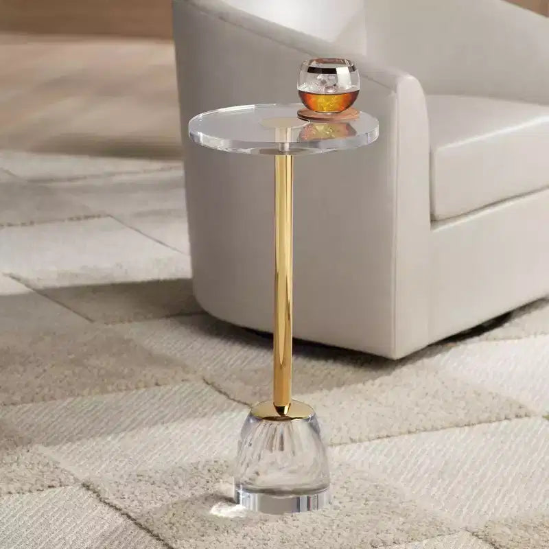 Table d'appoint de luxe or 24 3/4 avec plateau en acrylique et base en verre