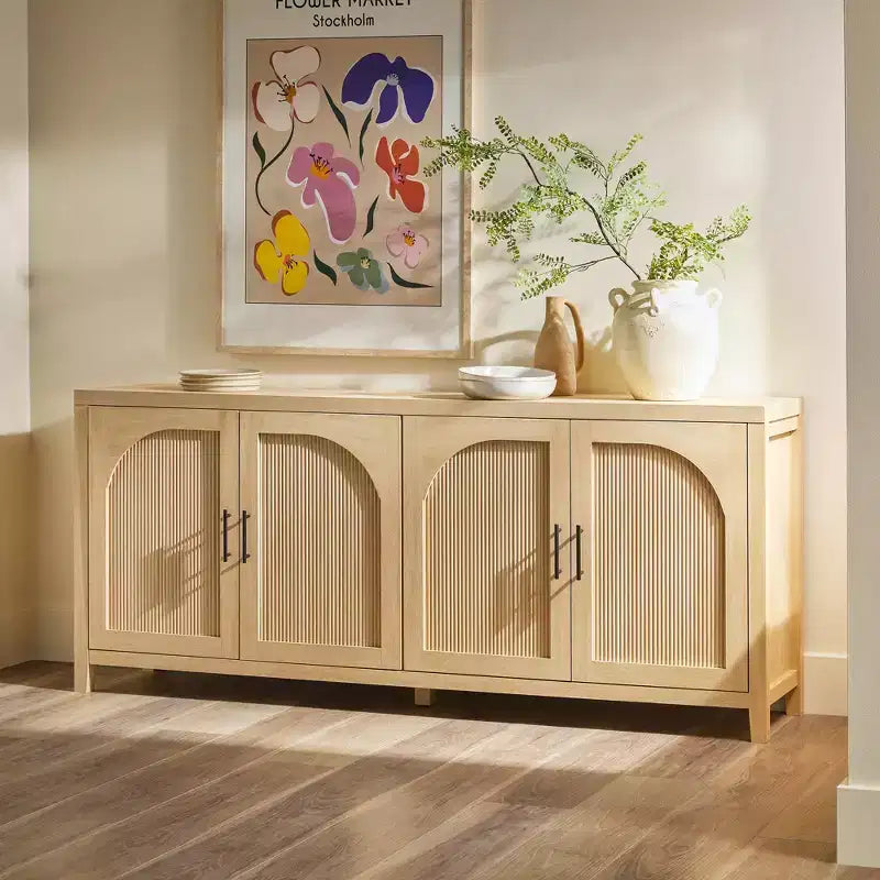 Bahut cannelé moderne de 178 cm avec portes arquées